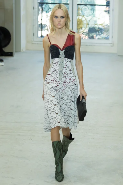Look 23